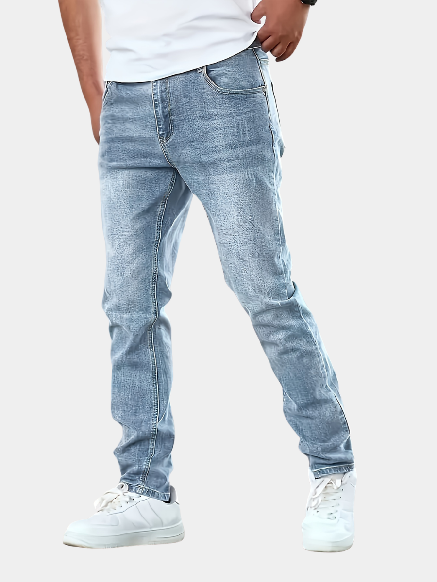 Męskie dżinsy o dopasowanym kroju (slim fit)