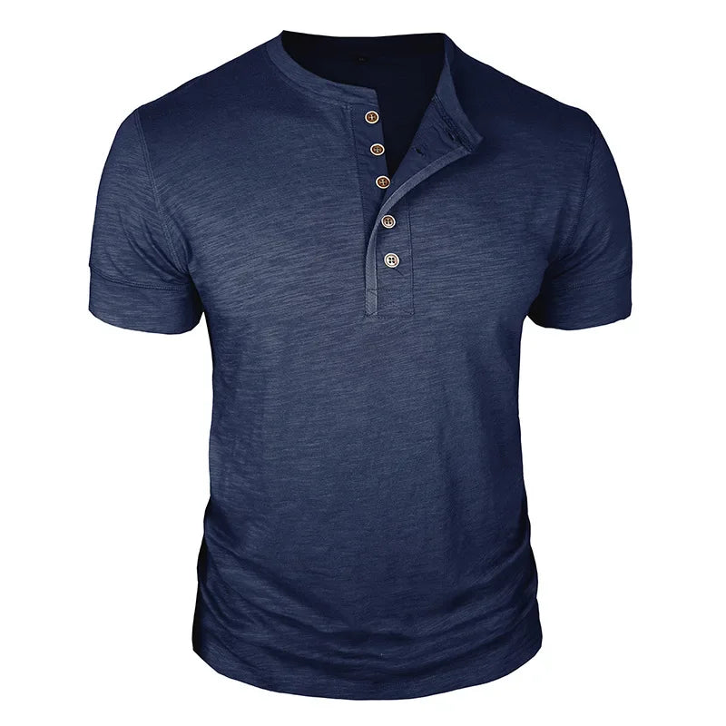 MĘSKI T-SHIRT Z GUZIKAMI POD SZYJĄ