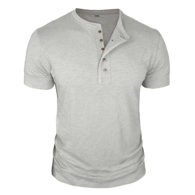 MĘSKI T-SHIRT Z GUZIKAMI POD SZYJĄ
