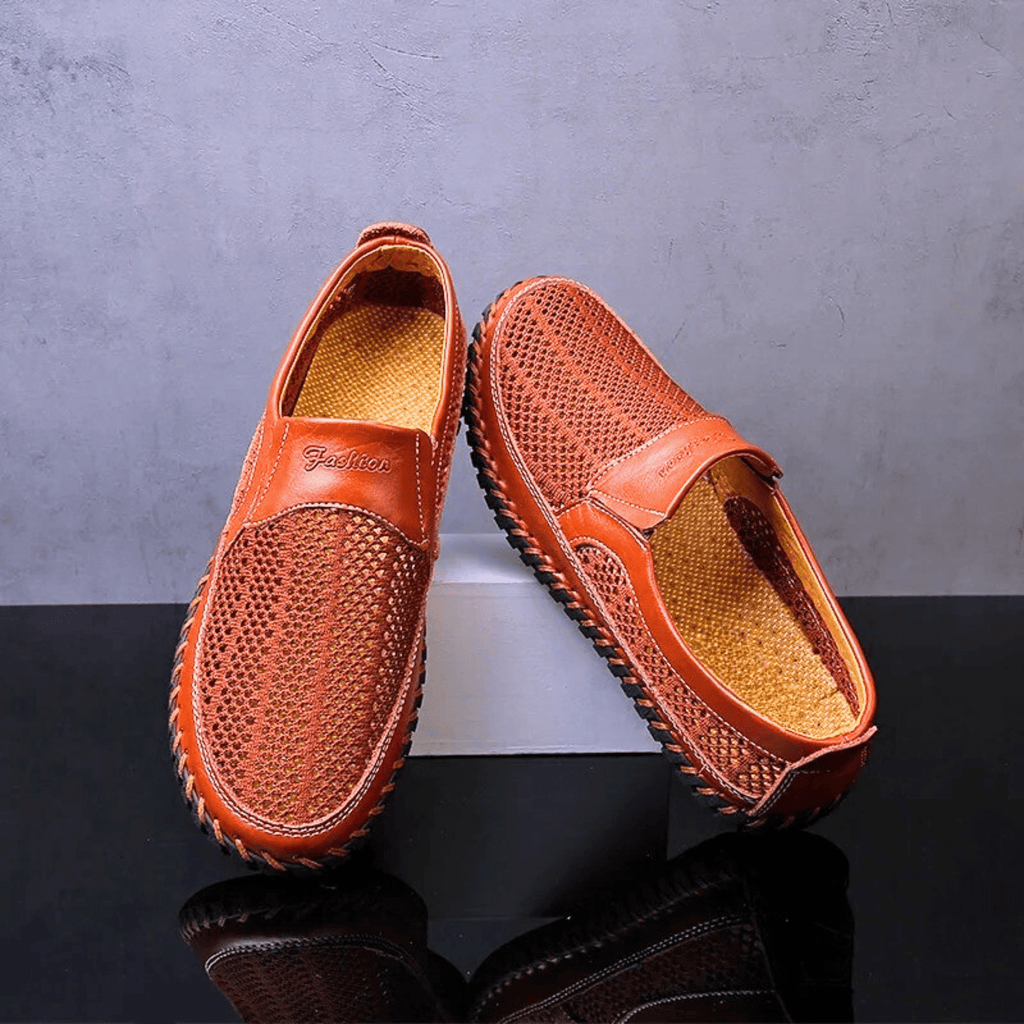 BREATHABLE SLIP-ON SHOES FOR MEN