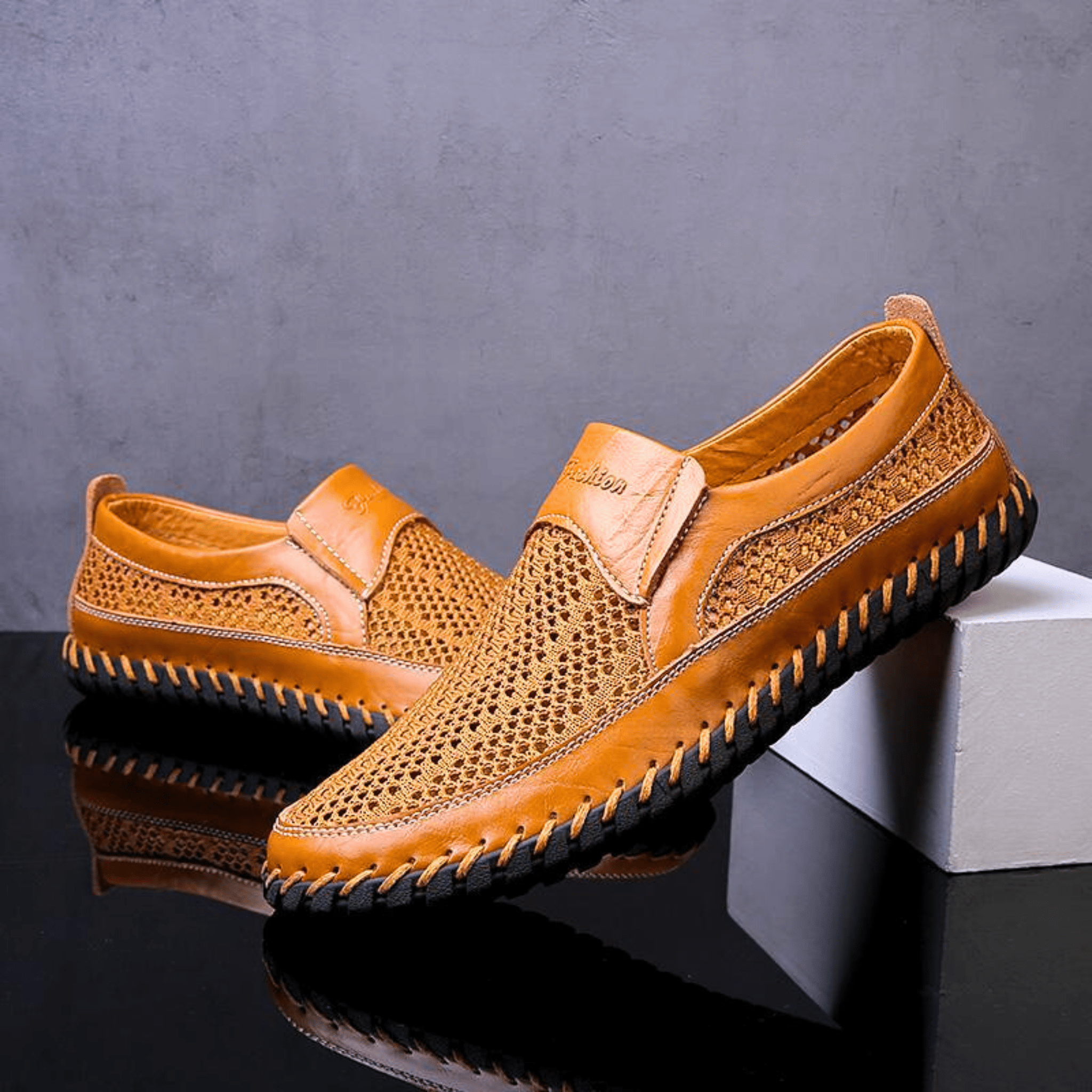 ODDYCHAJĄCE WSUWANE BUTY MĘSKIE